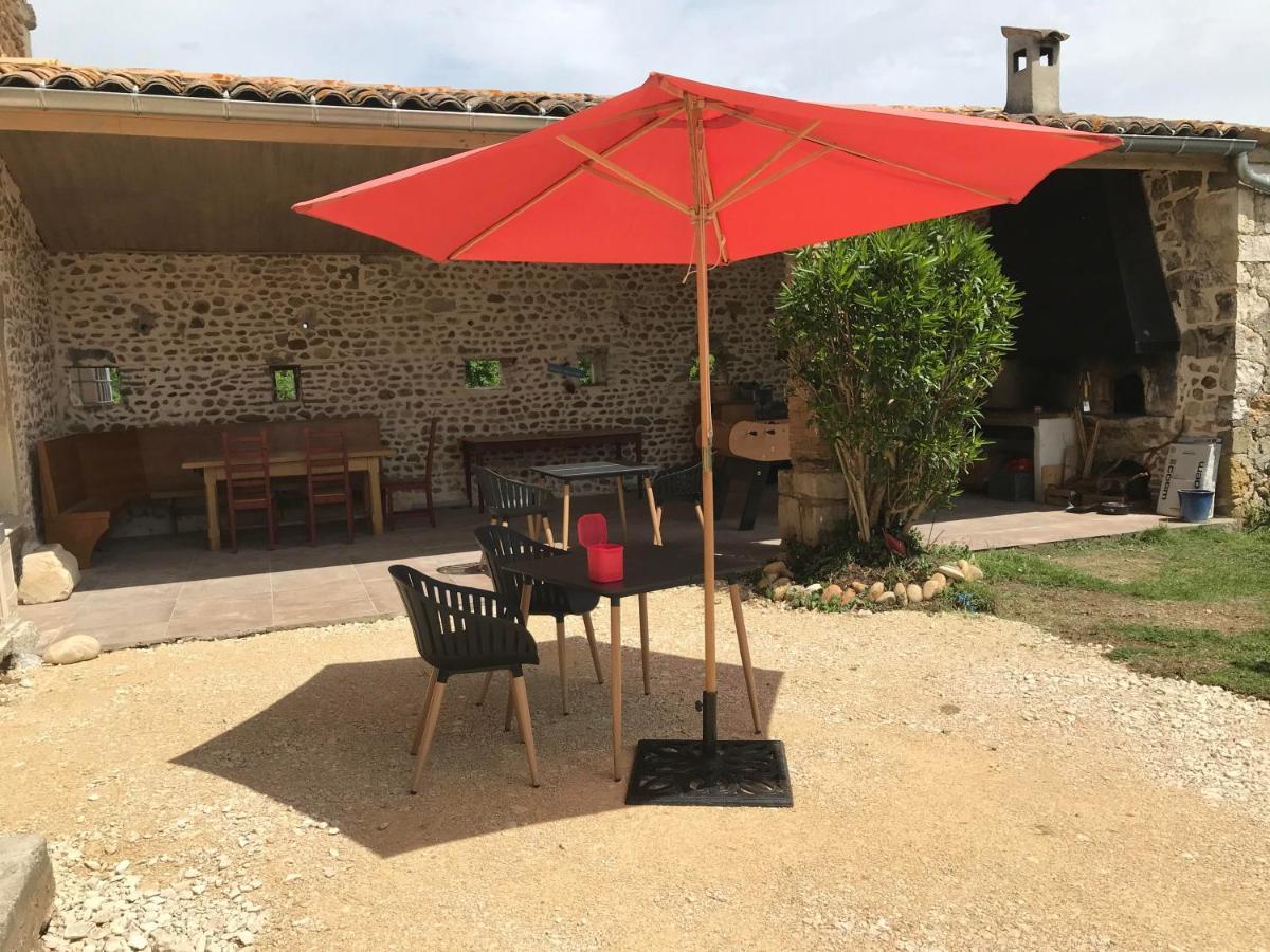 La Bergerie Des Amandiers Chambres Et Table D'Hotes Malataverne Exterior photo